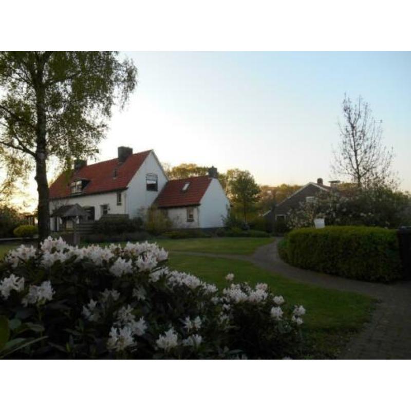 Te huur ;gedeelte woning