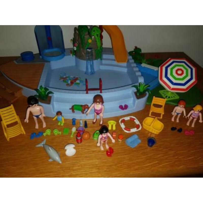Playmobil zwembad met veel accessoires
