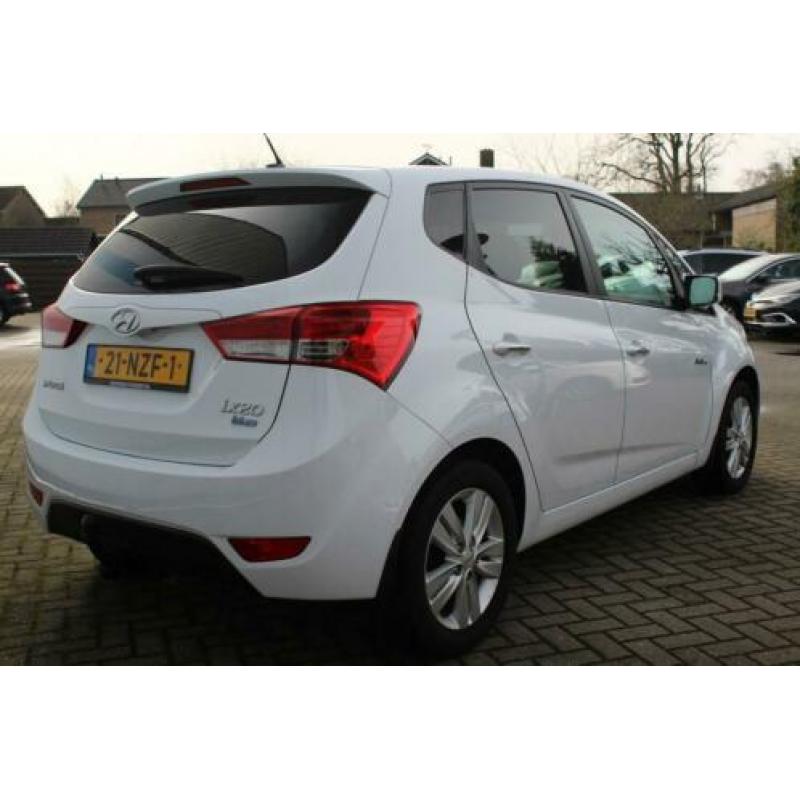 Hyundai ix20 1.4i i-Vision Airco,cruise control,trekhaak.