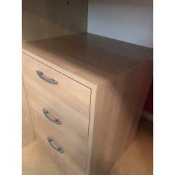 Nachtkastje Goliat IKEA | Malm | 3 lades | Als nieuw