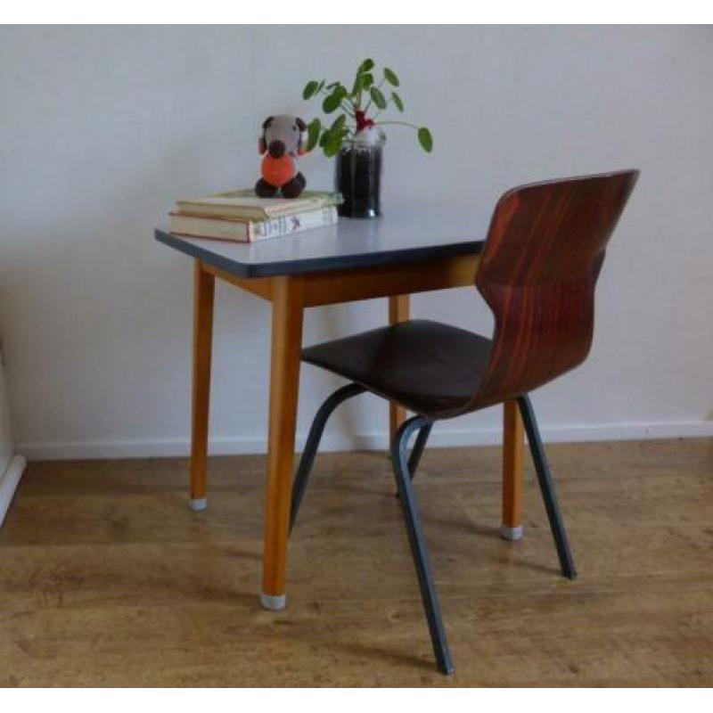 Vintage, kinder tafel met stoeltje, Eromes, retro