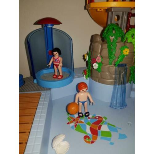 Playmobil zwembad met veel accessoires