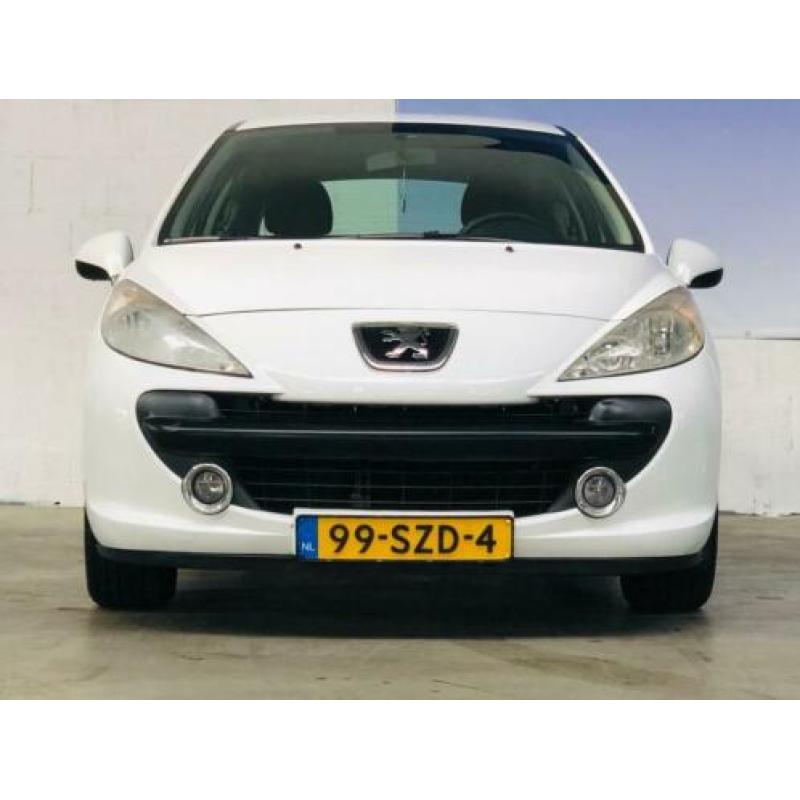 Peugeot 207 1.4 VTi Access NL AUTO