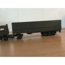 DAF95 space cab vrachtwagen van het leger
