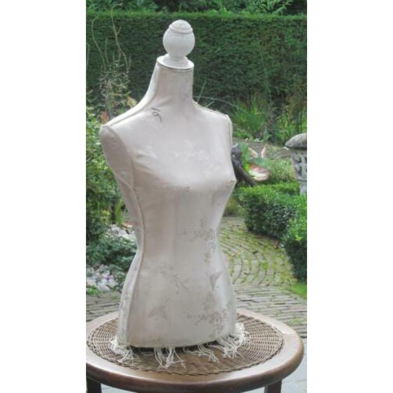 Mooie antieke kleding buste of torso.