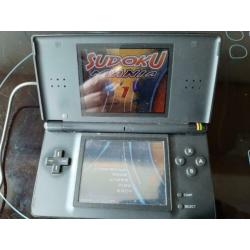 Zwarte Nintendo DS Lite met spellen