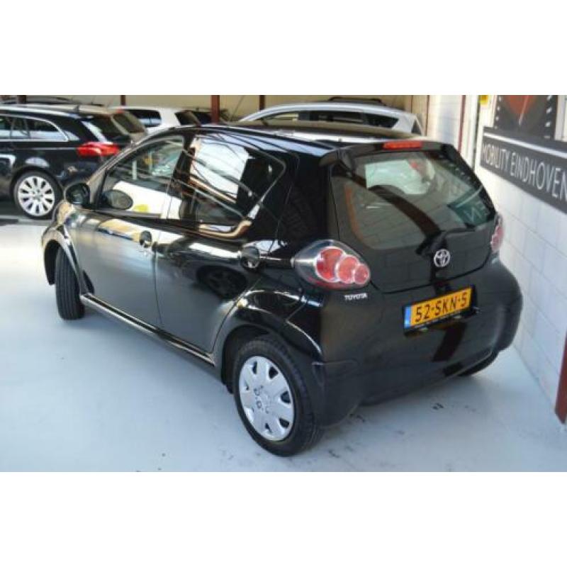 Toyota Aygo 1.0-12V 5DRS, AIRCO, APK, NAP, ALL-SEASON BANDEN