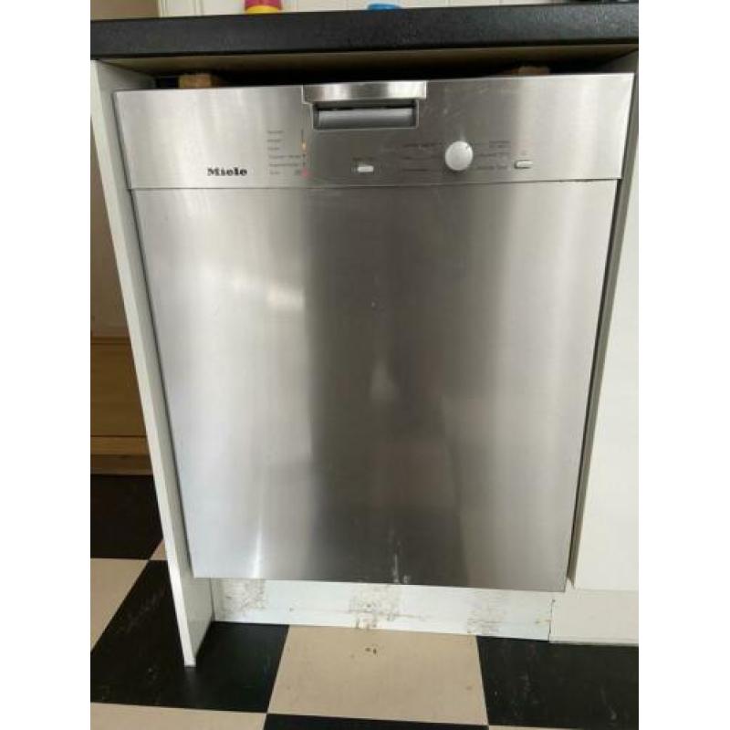 RVS Miele afwasmachine / vaatwasmachine - ca 5 jaar oud