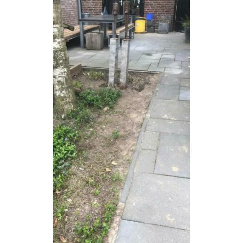 Wildverband betontegels ca. 50m2 t.e.a.b