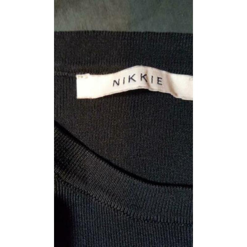 nikkie plessen jurk paar keer gedragen