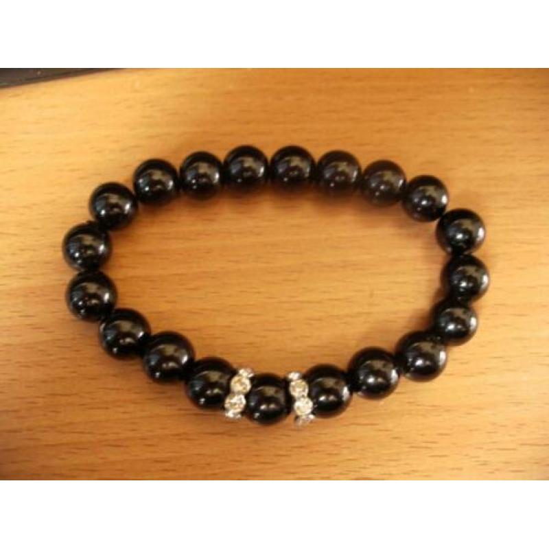 2 Leuke Armbanden met Zwarte en Grijze Glas Parels en Strass