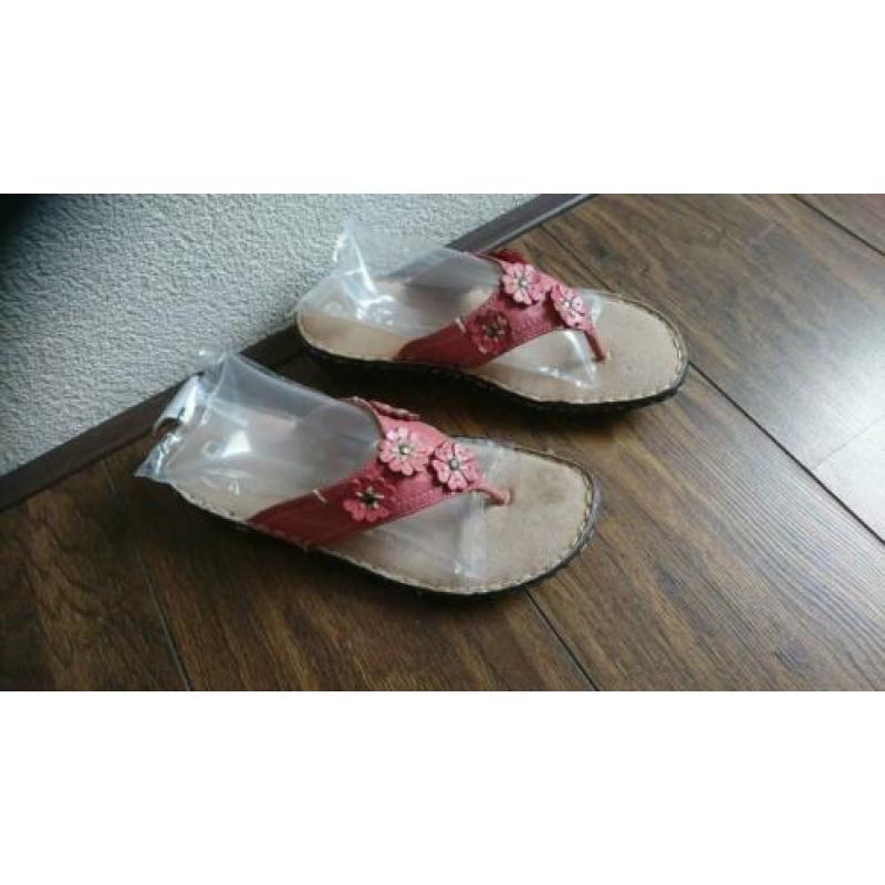 Slippers teenslippers maat 40