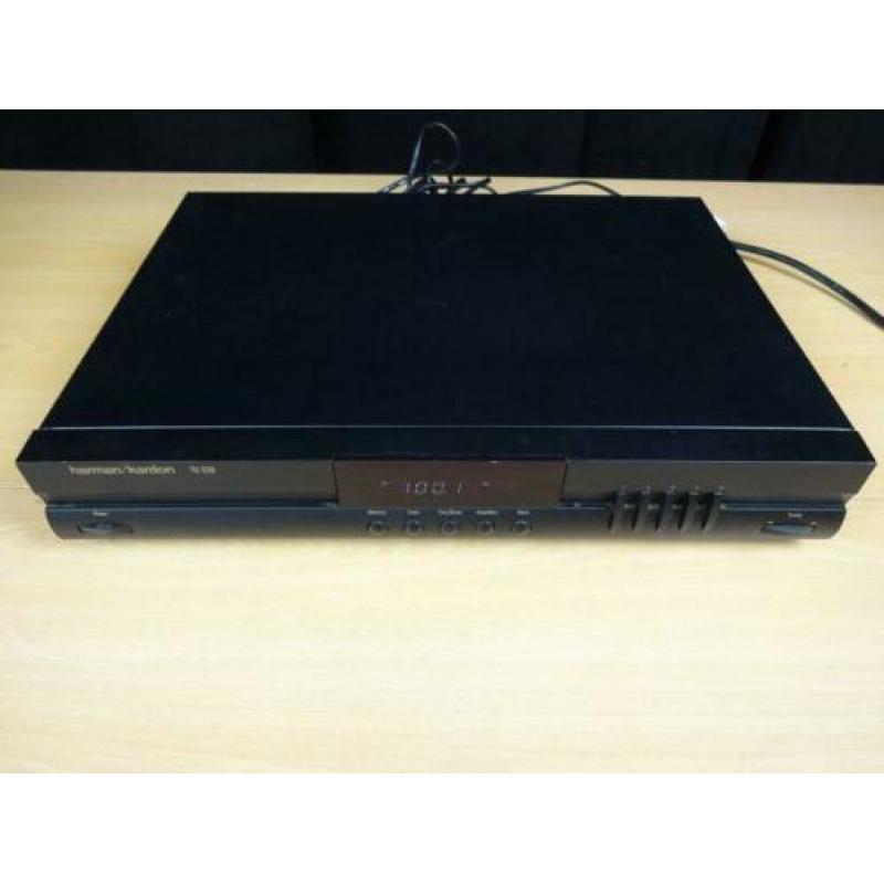 Harman Kardon TU930 tuner