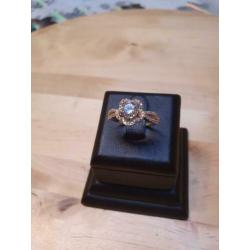 14k dames ring maat 18 met zirkonia