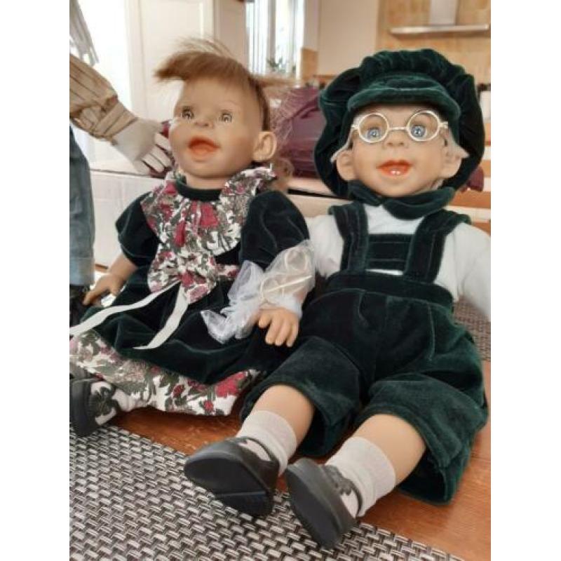 Oma en opa pop, jongen en meisje pop