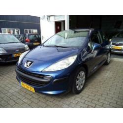 Peugeot 207 1.4-16V X-line