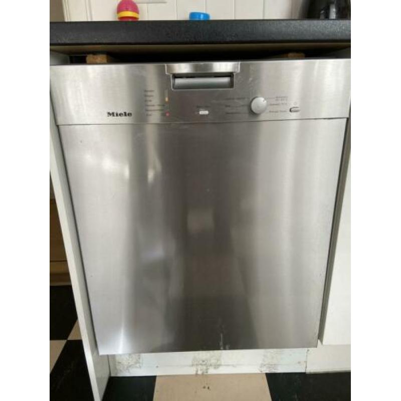 RVS Miele afwasmachine / vaatwasmachine - ca 5 jaar oud