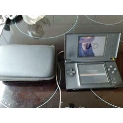 Zwarte Nintendo DS Lite met spellen