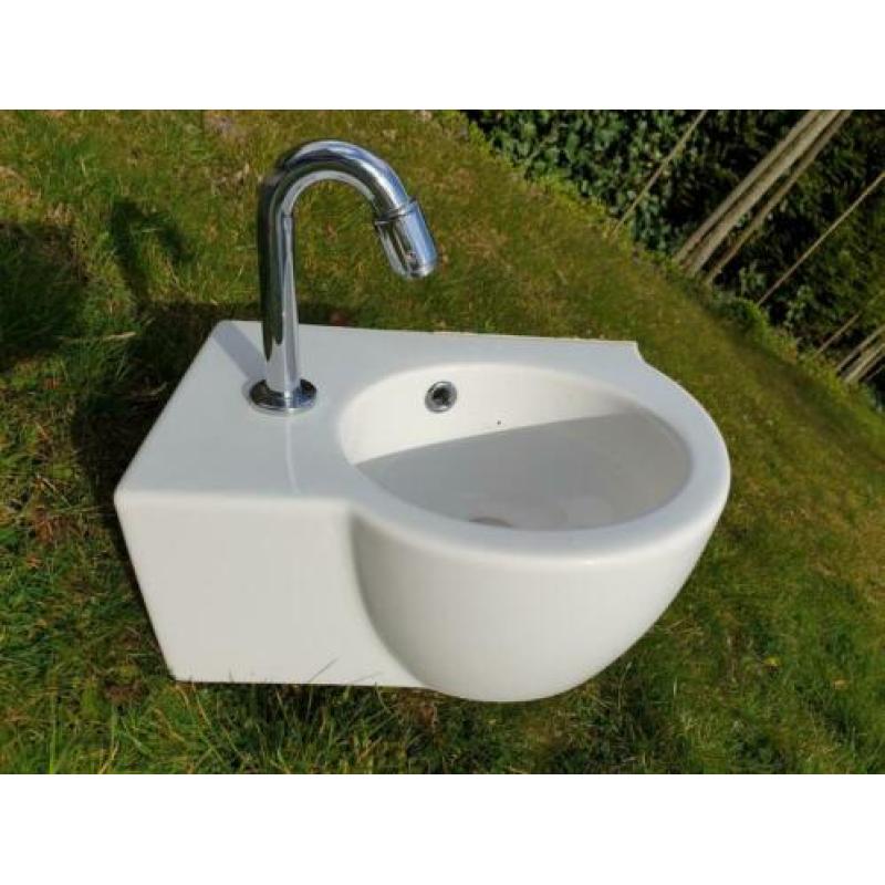 Sphinx wastafel toilet