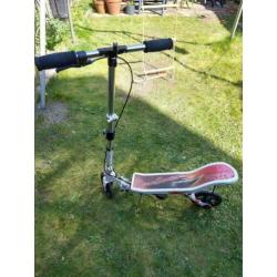 Nette Space Scooter, geen roest, weinig gebruikt