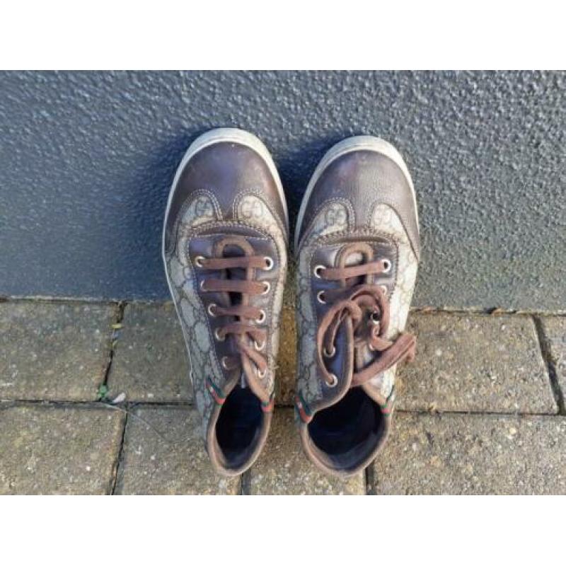Gucci sneakers maat 35.5 in goede staat.