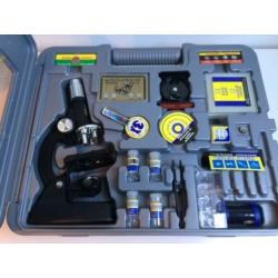 Microscoop junior, luxe set, met koffer en boek