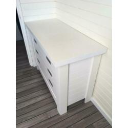 Complete baby kamer: commode, kast, bed + aerosleep matras