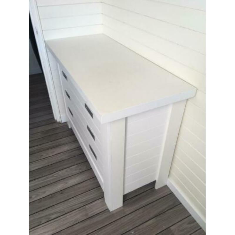 Complete baby kamer: commode, kast, bed + aerosleep matras
