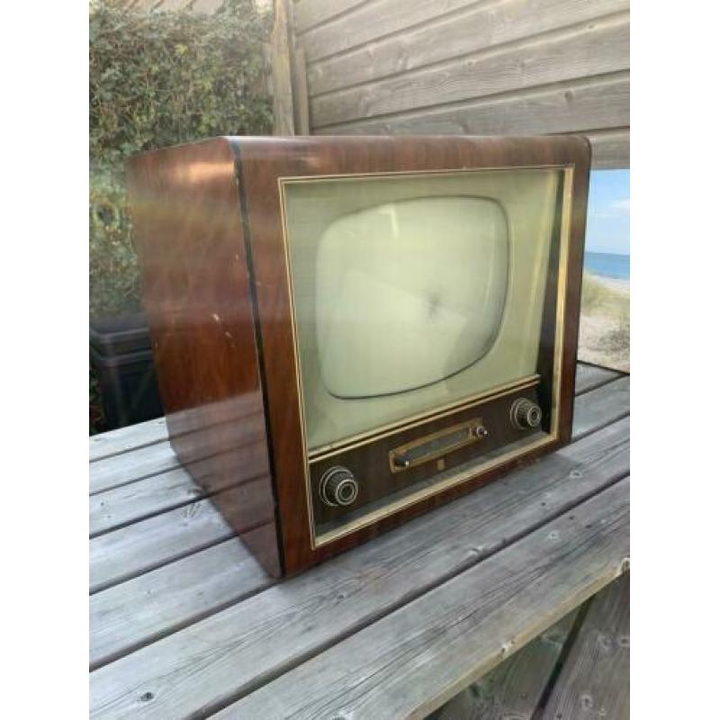 Oude Phillips buizen tv