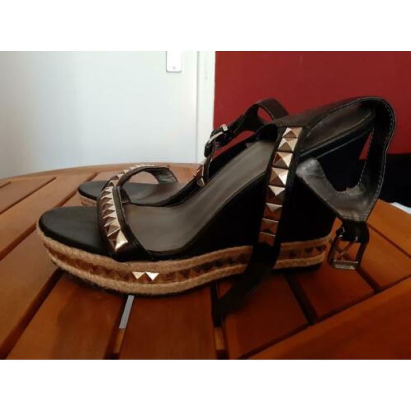 Sleehakken met studs mt 39
