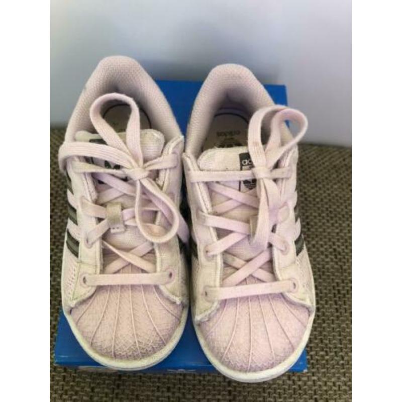 Adidas superstar roze maat 27