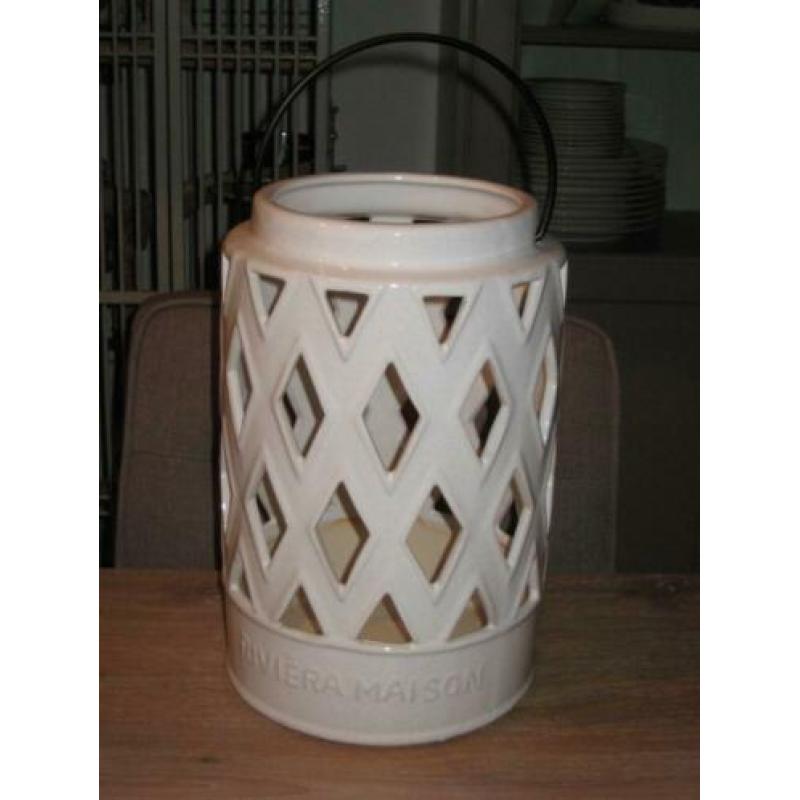 Mooi aardewerken windlicht van Riviera Maison, 30 cm hoog.
