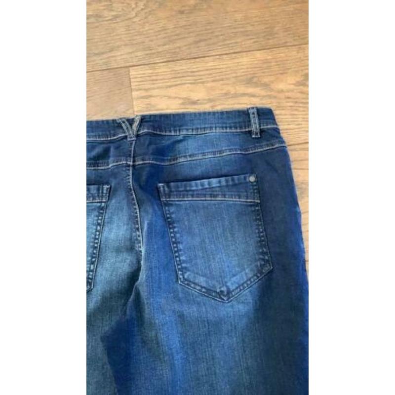 NIEUW!! spijkerbroek LIV maat 42