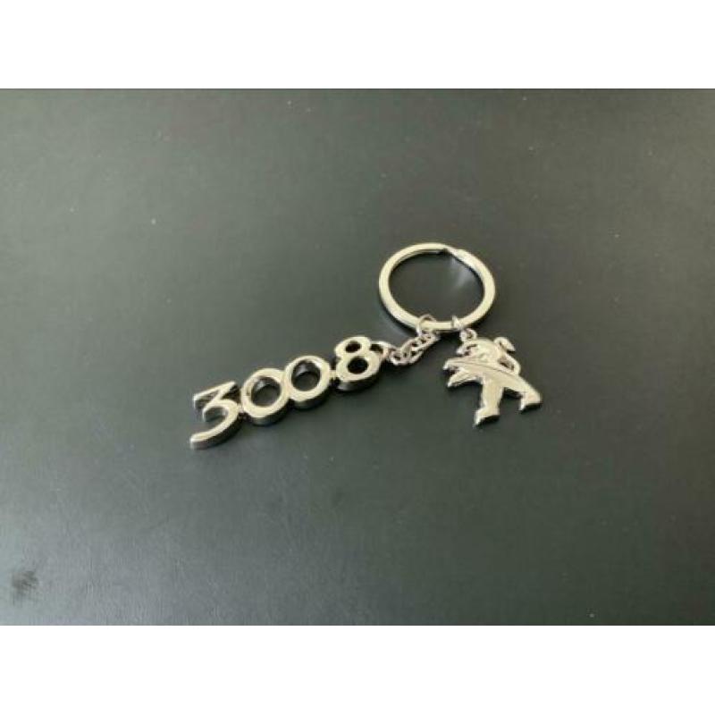 Peugeot 3008 met logo zilveren sleutelhanger