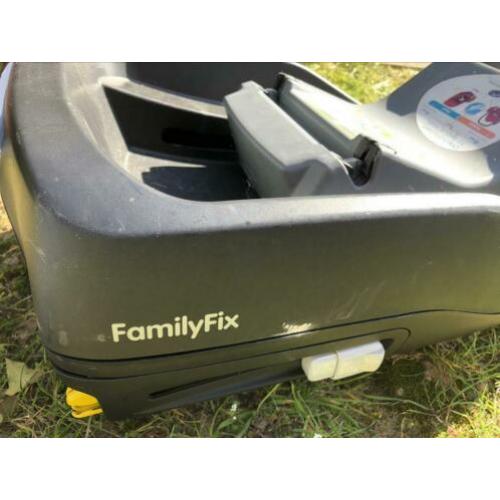 FamilyFix isofix met maxi-cosi pebble autostoel groep 0