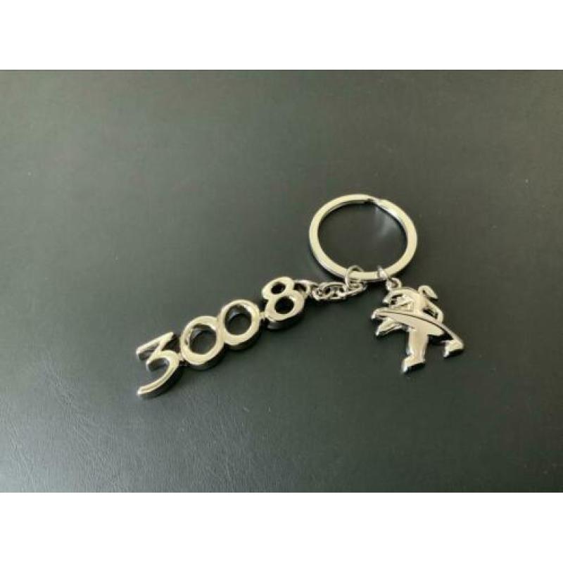 Peugeot 3008 met logo zilveren sleutelhanger