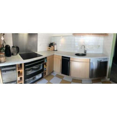 Mooie Complete keuken met inbouw apparatuur