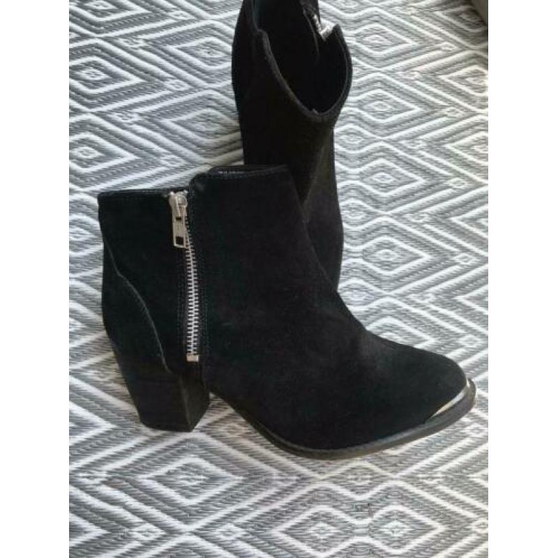 Enkellaarsjes suede zwart 38
