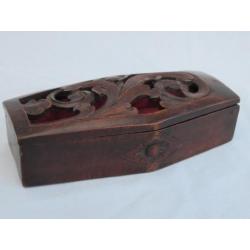 Fraai uitgewerkt houten (sieraden) doosje Japan ca. 1900