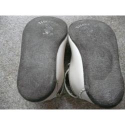 Tembred kinder schoenen maat 18 of 19 vinyl met leren solen