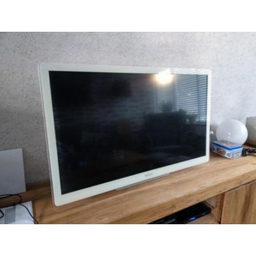 Witte Philips TV 42" Full HD Ambilight