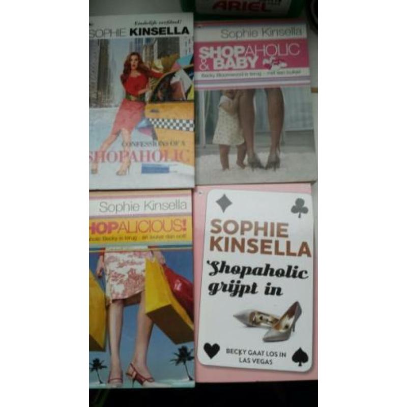 4 boeken shopaholic (sophie kinsella ) samen voor € 12,00