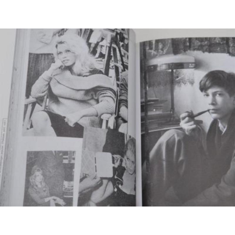 JONG! boek museum tentoonstellingsboek 1950 - 2000
