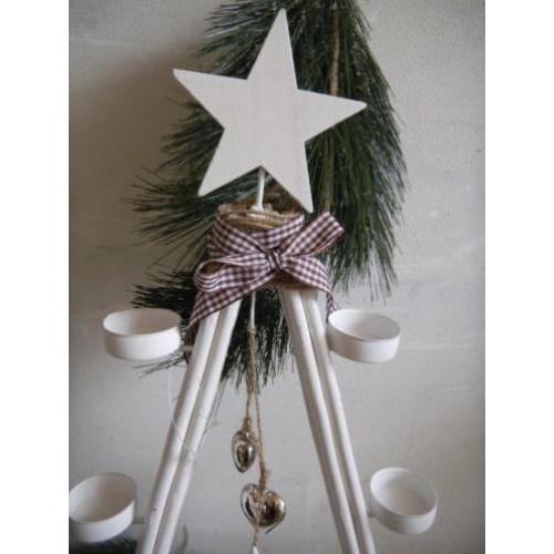 witte kerstboom met 6 waxinelichthouders 2 hartjes
