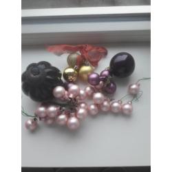 Kerstdecoratie en kerstballen