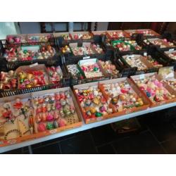 Oude glazen kerstballen, figuren, pieken