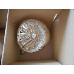 Doosje met 8 oude kerstballen [4]