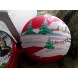 Gigantisch grote kerstbal handgeschilderd