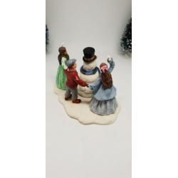 Luville Dance arround snowman