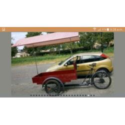 Antiek / Oldtimer bakfiets BATAVUS met markt kraam